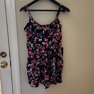 NWT Express women's dress, size medium